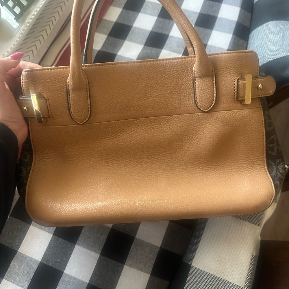 Giani Bernini Tan Satchel with Gold Accents